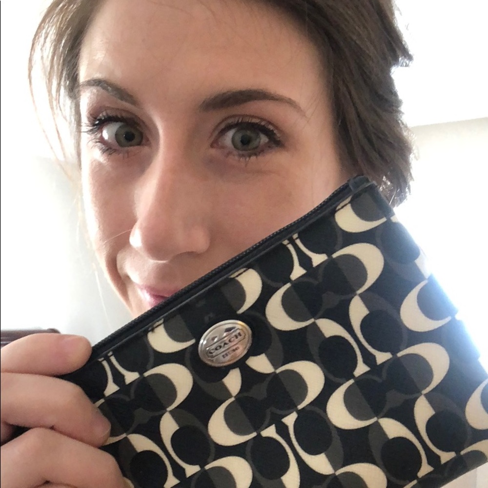 GUC Coach Wristlet